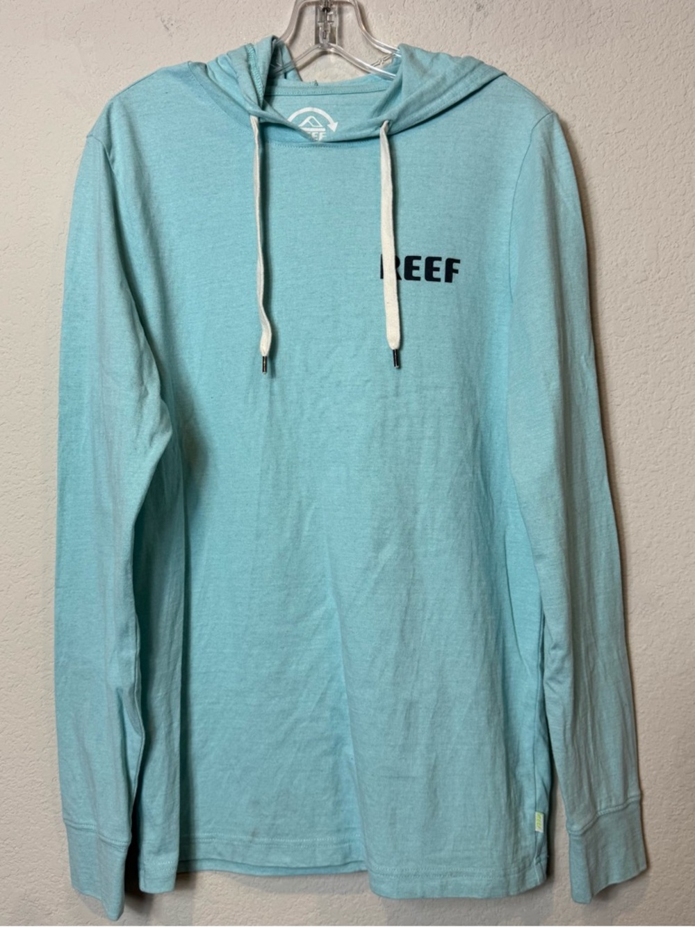 Reef Light Aqua Hoodie Tee with Lime Logo Tab Recycled Cotton Poly Blend size M